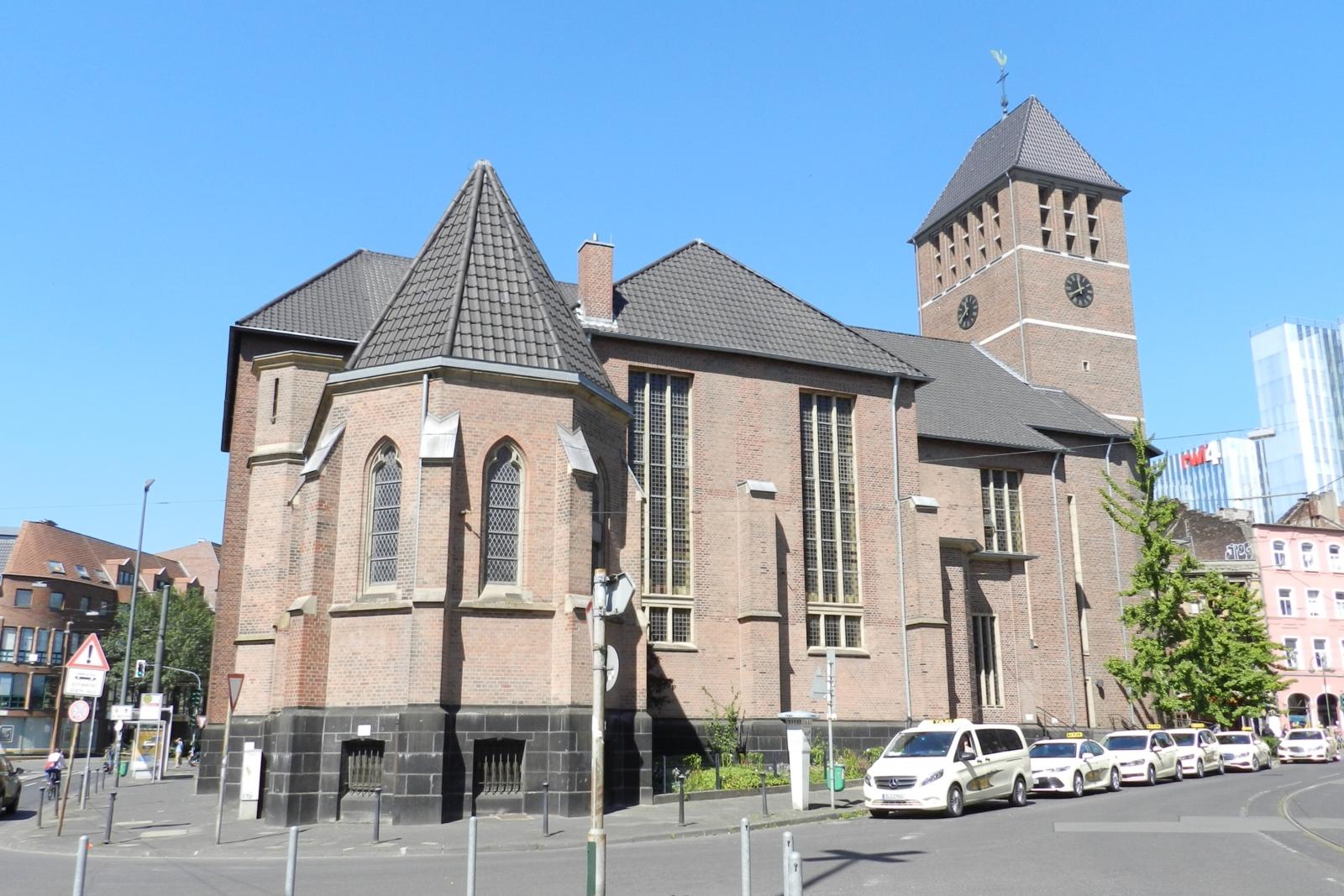 St. Martin: Kirche von Osten